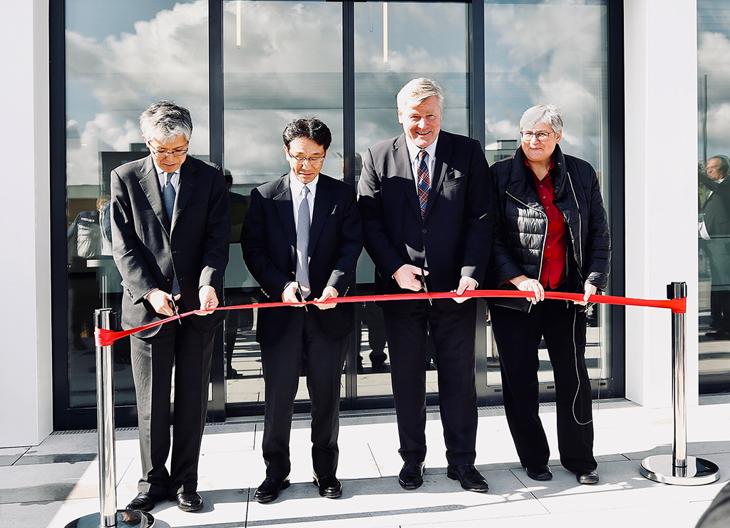 Opening of the Komatsu Hanover Innovation & Technical Center (HITeC) 