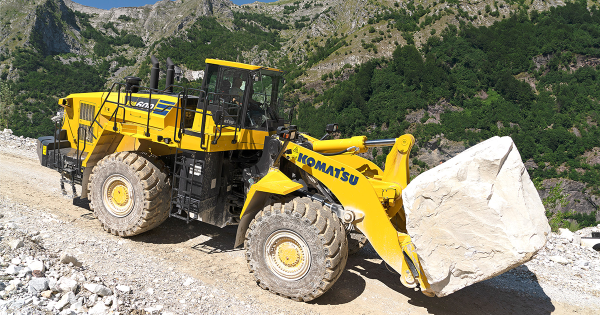 Pala gommata Komatsu WA600-8 per cantieri e cave &ndash; Comedil