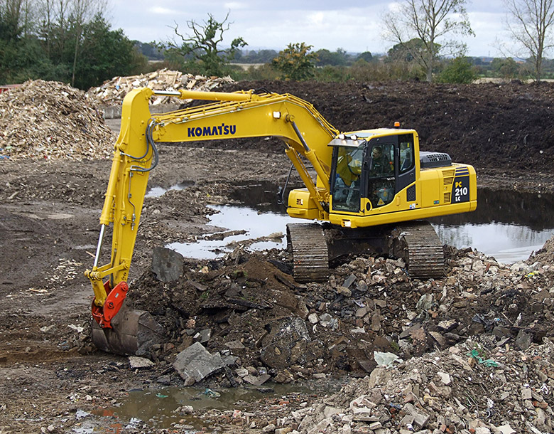 Escavatore cingolato PC 210-NLC 8-Komatsu Pc210_08_action2