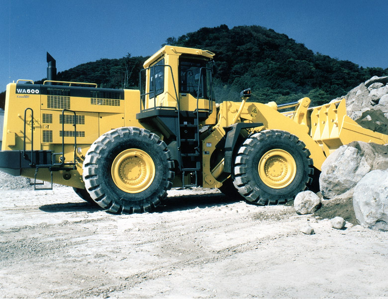 KOMATSU WA600 ホイールローダー コマツWA600-3ホイールローダー 未