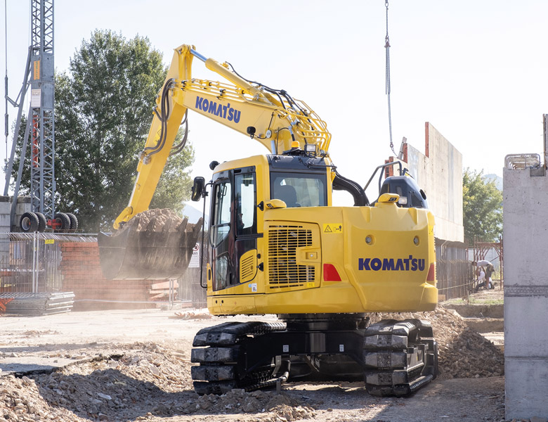 PC138US-11 escavatore cingolato komatsu Pc138us_11_action2