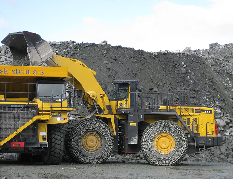 WA900-3