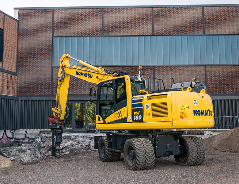 Komatsu Wheeled Excavator PW180-11 Komatsu Wheeled Excavator PW180-11