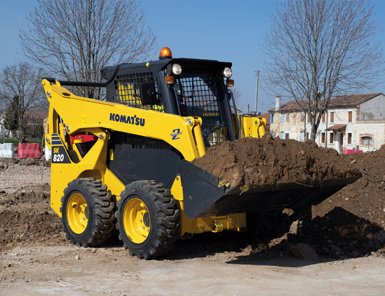 Komatsu Skid Steer Loader SK820-8